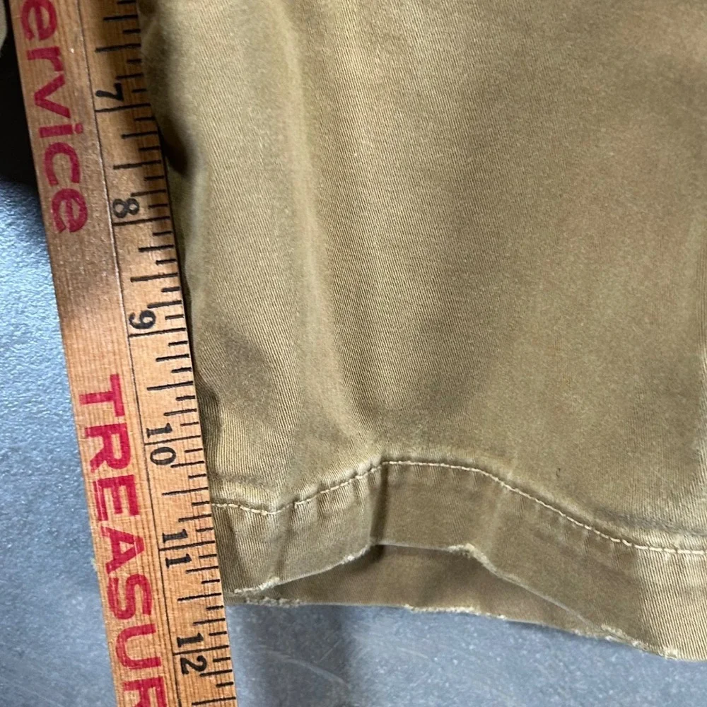 American Eagle Extreme Flex Cargo Shorts Mens 32 Khaki Tan Longer Length Stretch
